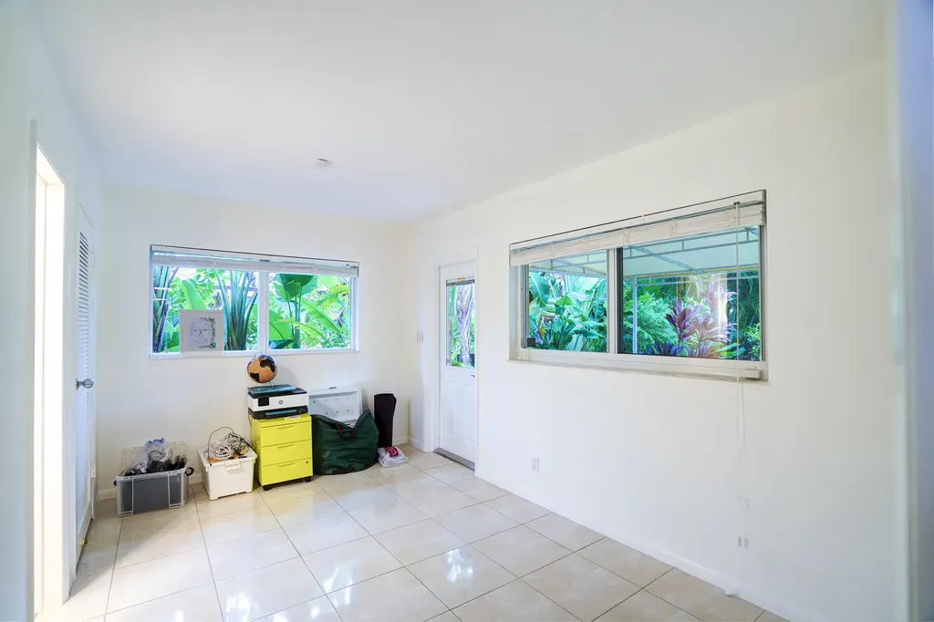 216 32nd Street West Palm Beach FL 33407