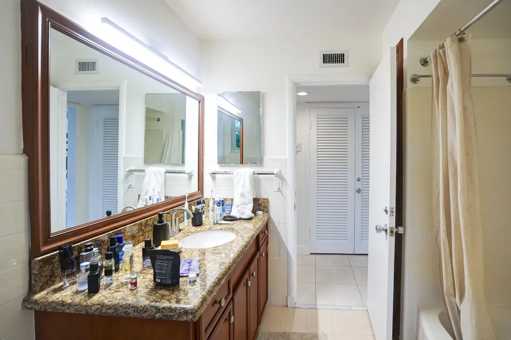 216 32nd Street West Palm Beach FL 33407