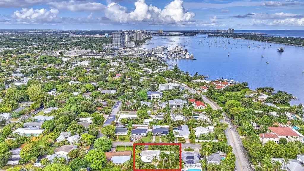 216 32nd Street West Palm Beach FL 33407