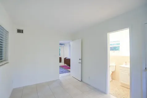 216 32nd Street West Palm Beach FL 33407