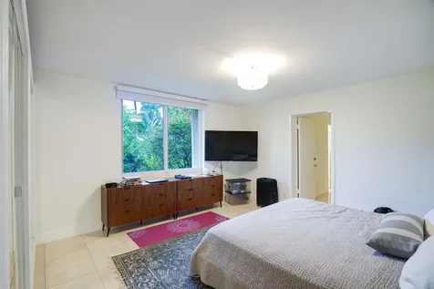 216 32nd Street West Palm Beach FL 33407