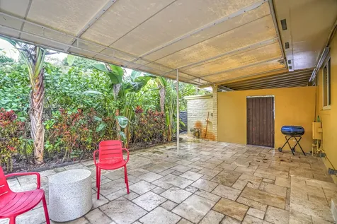 216 32nd Street West Palm Beach FL 33407