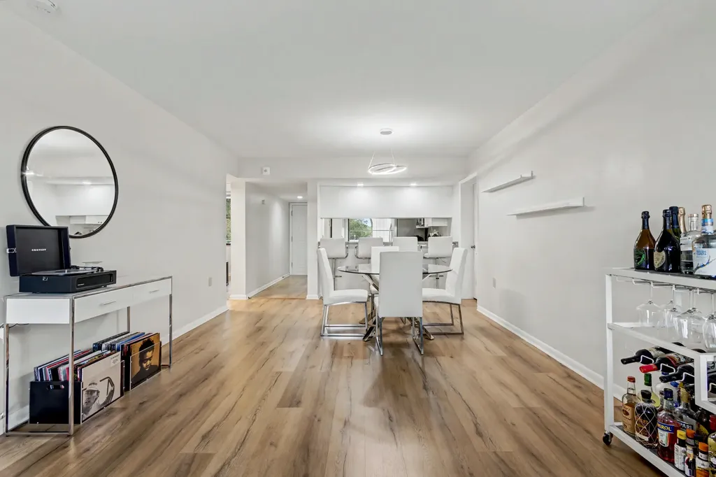 1518 Whitehall Drive Davie FL 33324