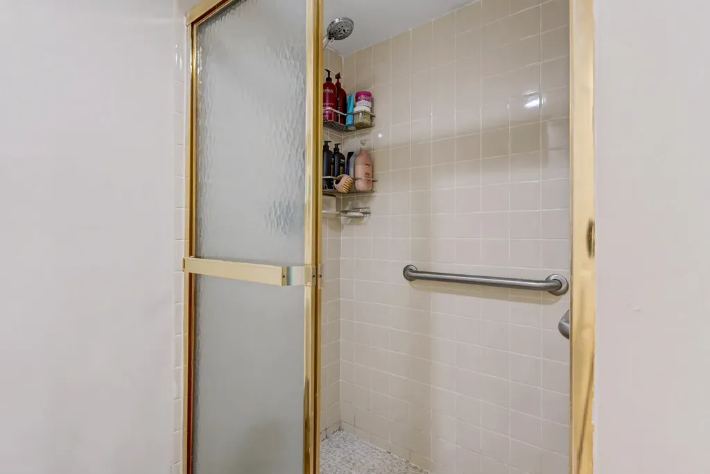 1518 Whitehall Drive Davie FL 33324