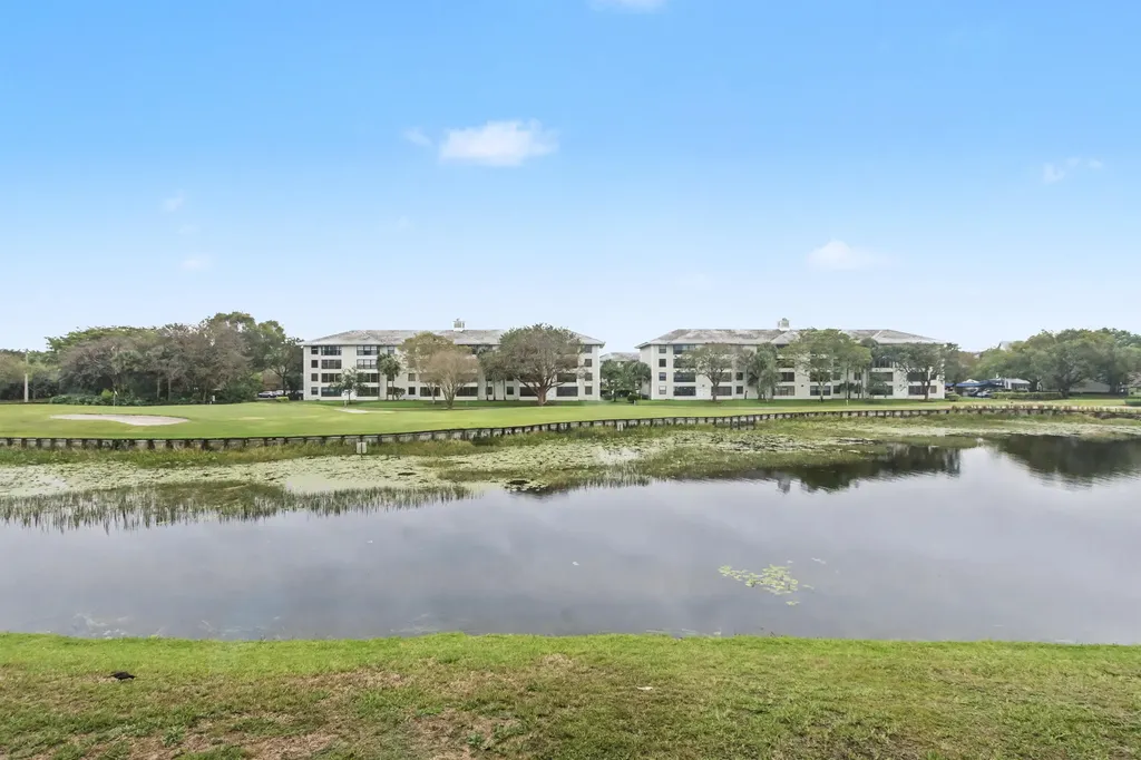 1518 Whitehall Drive Davie FL 33324