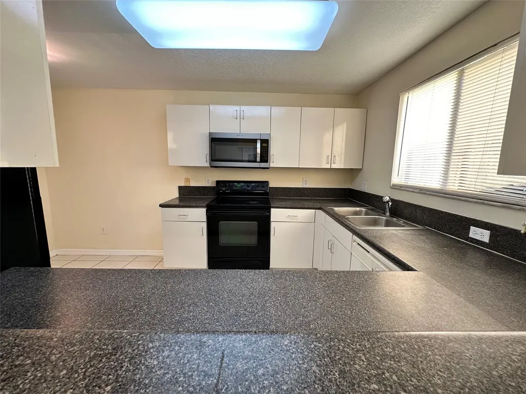 3345 NW 101st Avenue Sunrise FL 33351