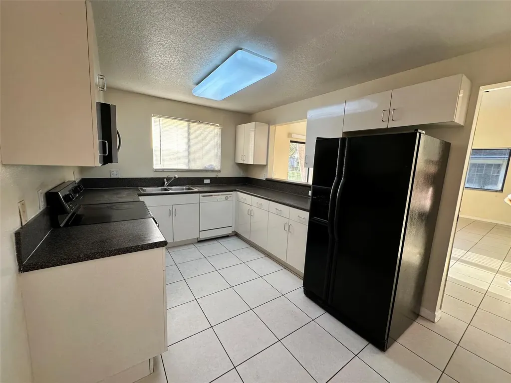 3345 NW 101st Avenue Sunrise FL 33351
