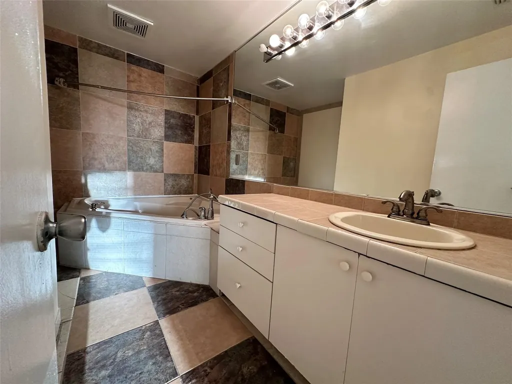 3345 NW 101st Avenue Sunrise FL 33351