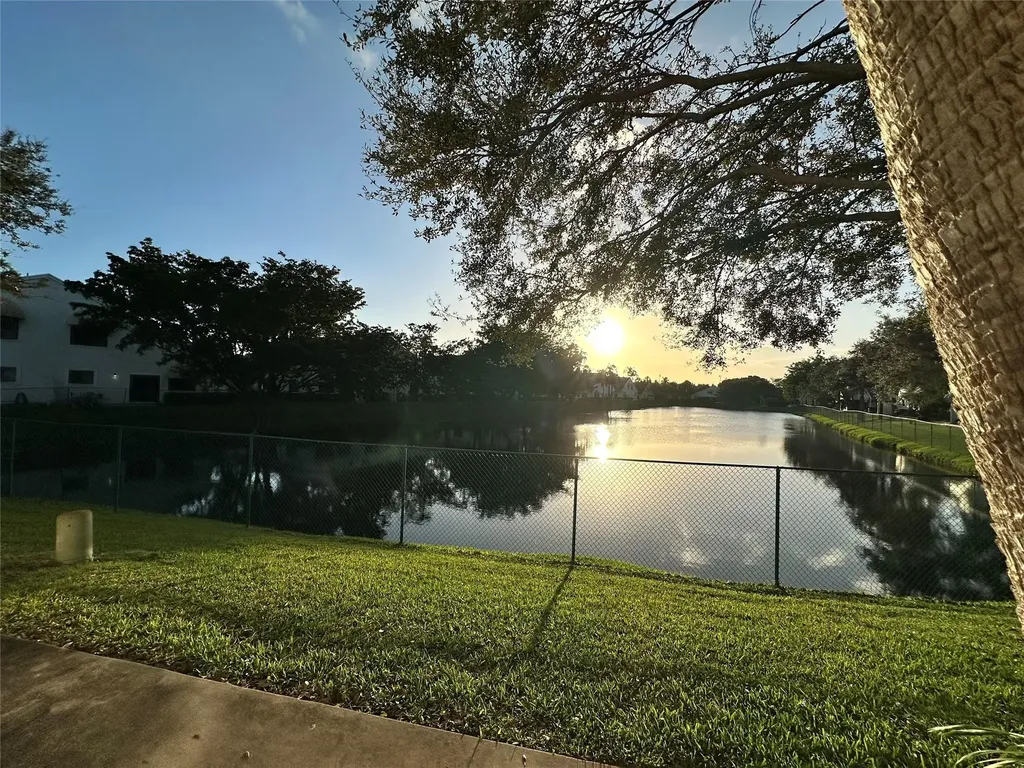 3345 NW 101st Avenue Sunrise FL 33351