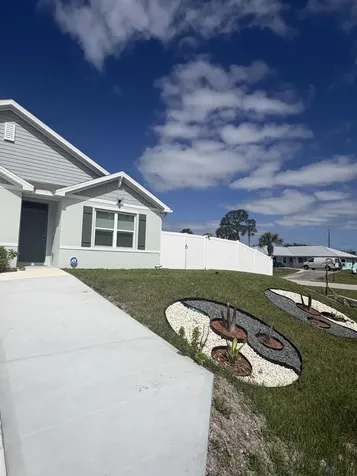 2008 SW Olympia Avenue Avenue SW Palm Bay FL 32908