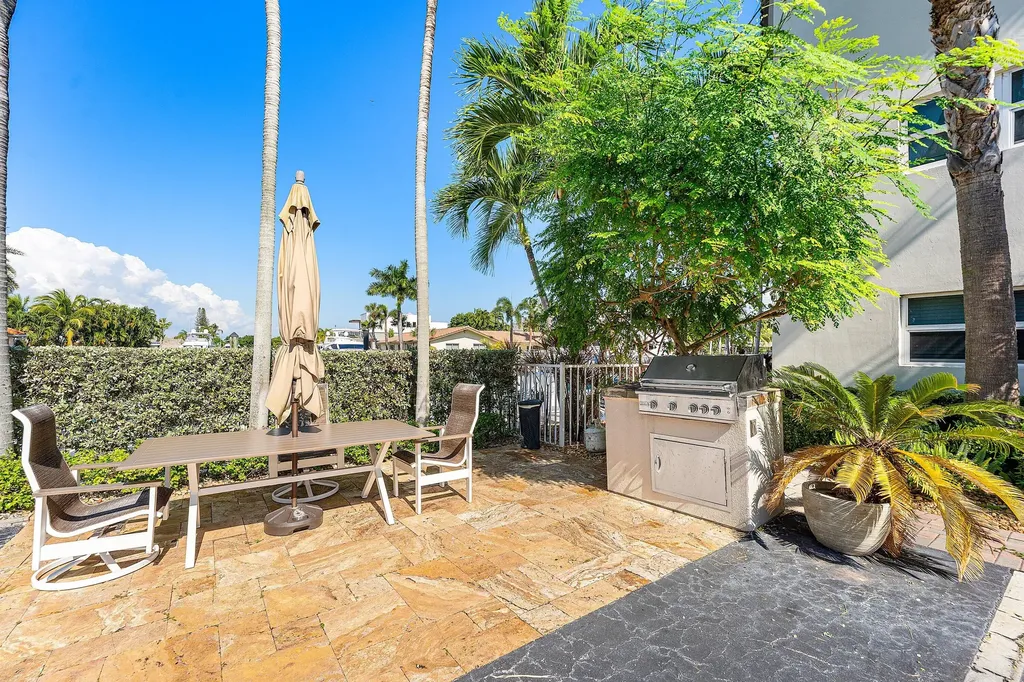 3031 NE 51st Street Fort Lauderdale FL 33308