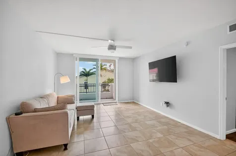 403 S Sapodilla Avenue West Palm Beach FL 33401