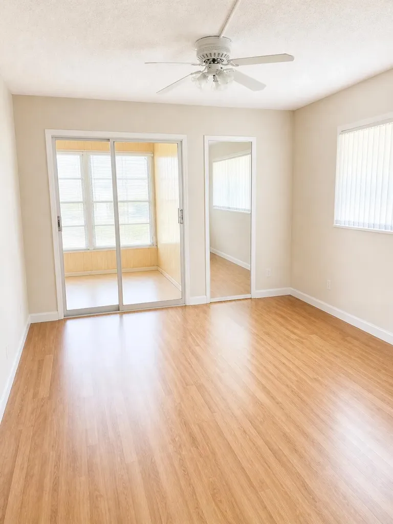 4037 Guildford C Boca Raton FL 33434