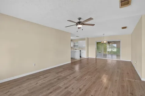 5740 Travelers Way Fort Pierce FL 34982