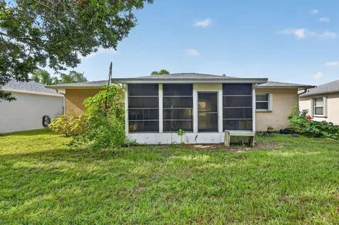 5740 Travelers Way Fort Pierce FL 34982