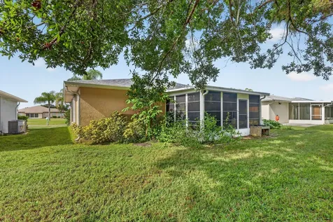 5740 Travelers Way Fort Pierce FL 34982