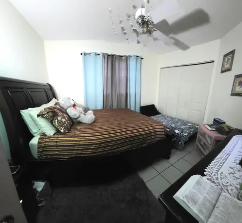 8279 NW 70th Street Tamarac FL 33321