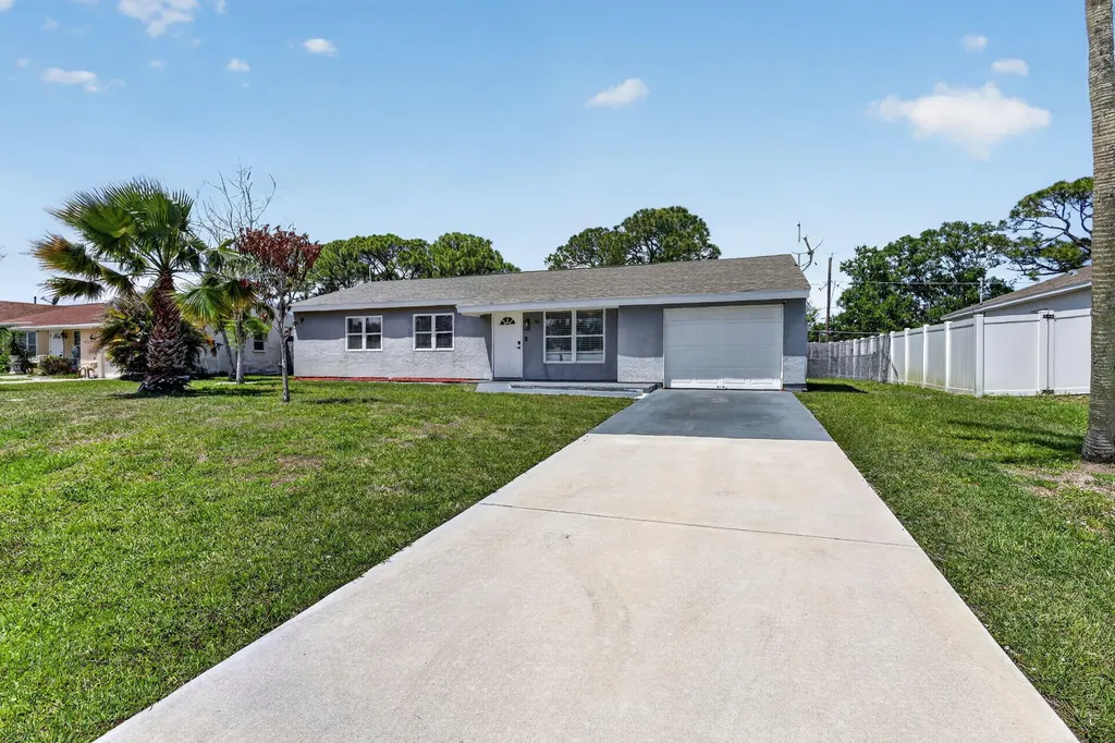 161 SW Dalva Avenue Port St Lucie FL 34984