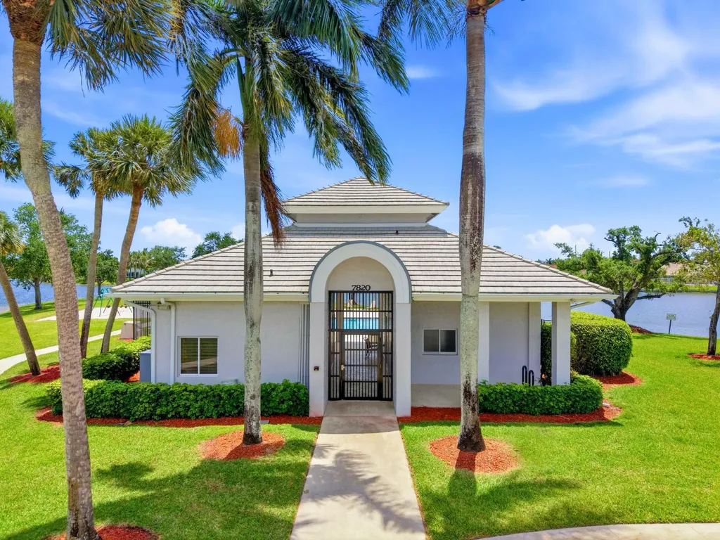 6513 Marissa Circle Lake Worth FL 33467
