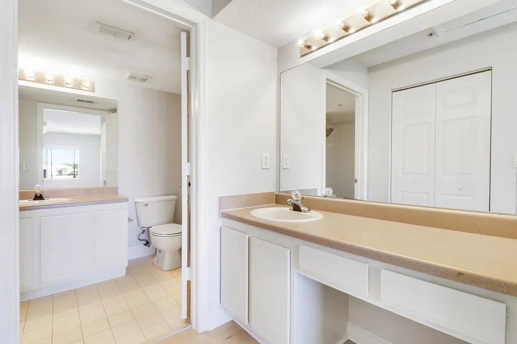 121 SW Palm Drive Port St Lucie FL 34986