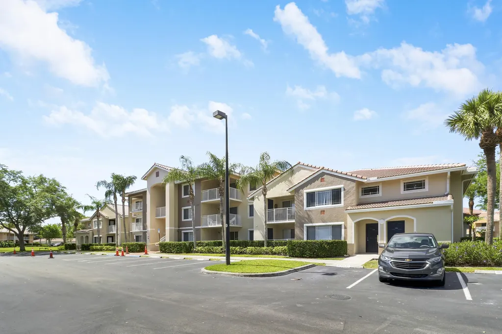 121 SW Palm Drive Port St Lucie FL 34986