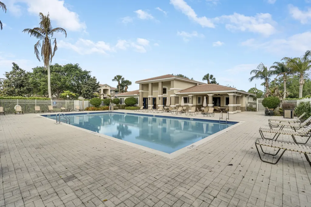 121 SW Palm Drive Port St Lucie FL 34986