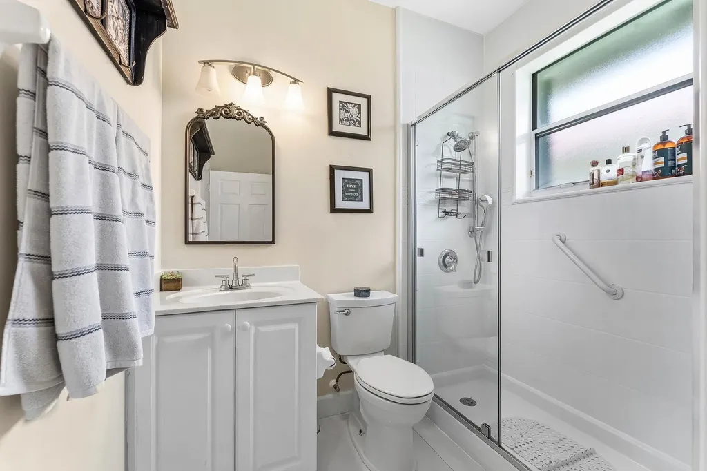 104 Hidden Hollow Palm Beach Gardens FL 33418
