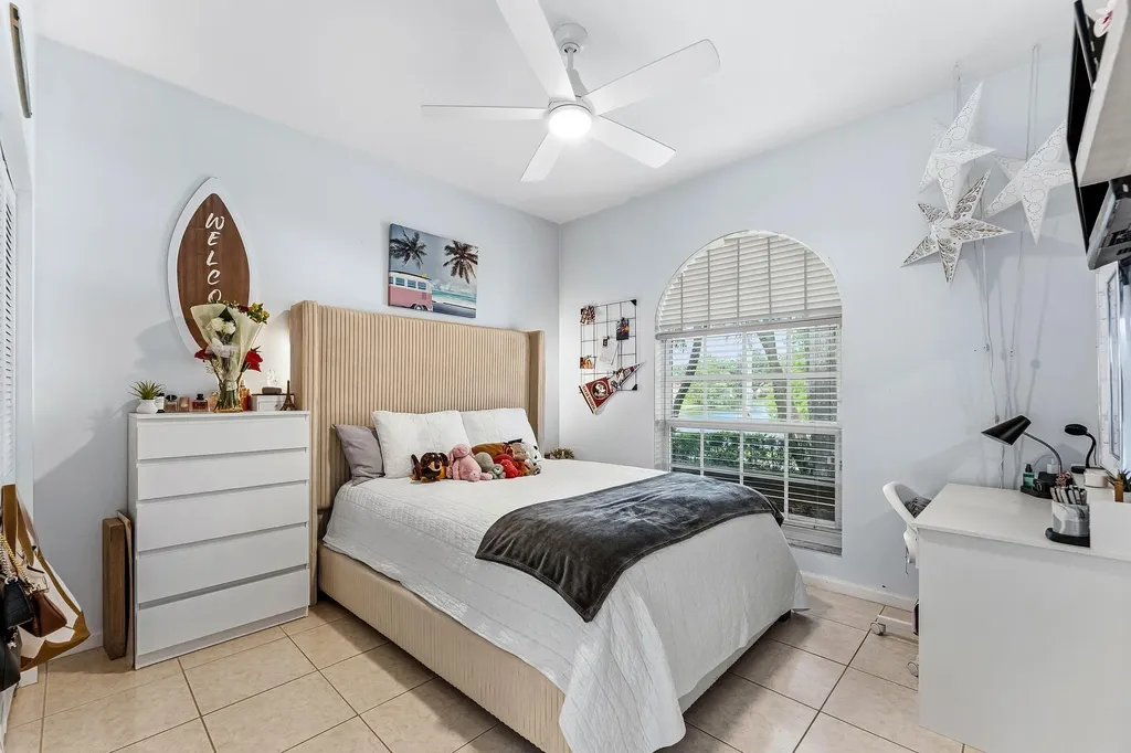 104 Hidden Hollow Palm Beach Gardens FL 33418