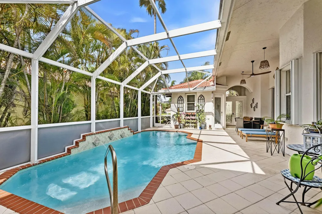104 Hidden Hollow Palm Beach Gardens FL 33418