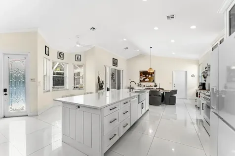 104 Hidden Hollow Palm Beach Gardens FL 33418