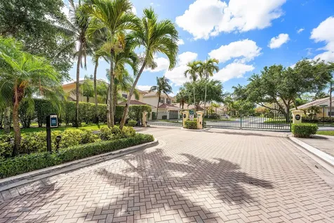 104 Hidden Hollow Palm Beach Gardens FL 33418