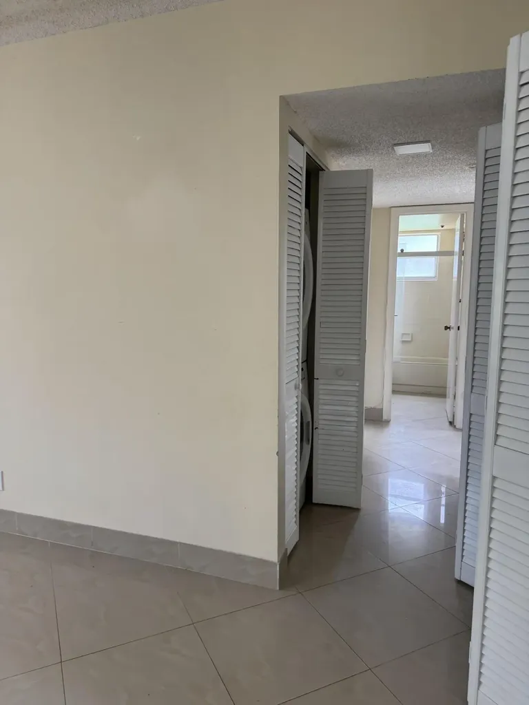 9921 Three Lakes Circle Boca Raton FL 33428