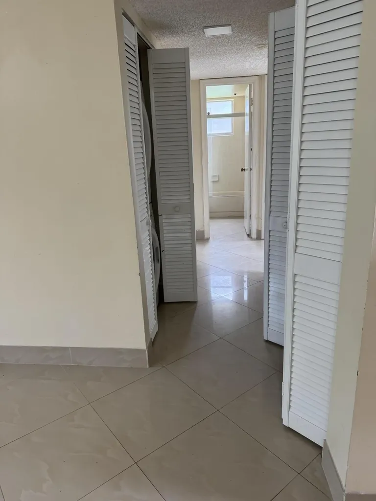 9921 Three Lakes Circle Boca Raton FL 33428