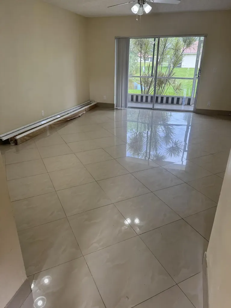 9921 Three Lakes Circle Boca Raton FL 33428