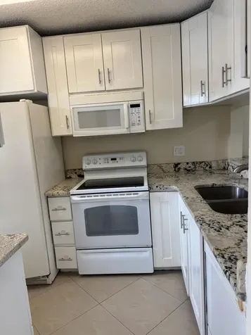 9921 Three Lakes Circle Boca Raton FL 33428