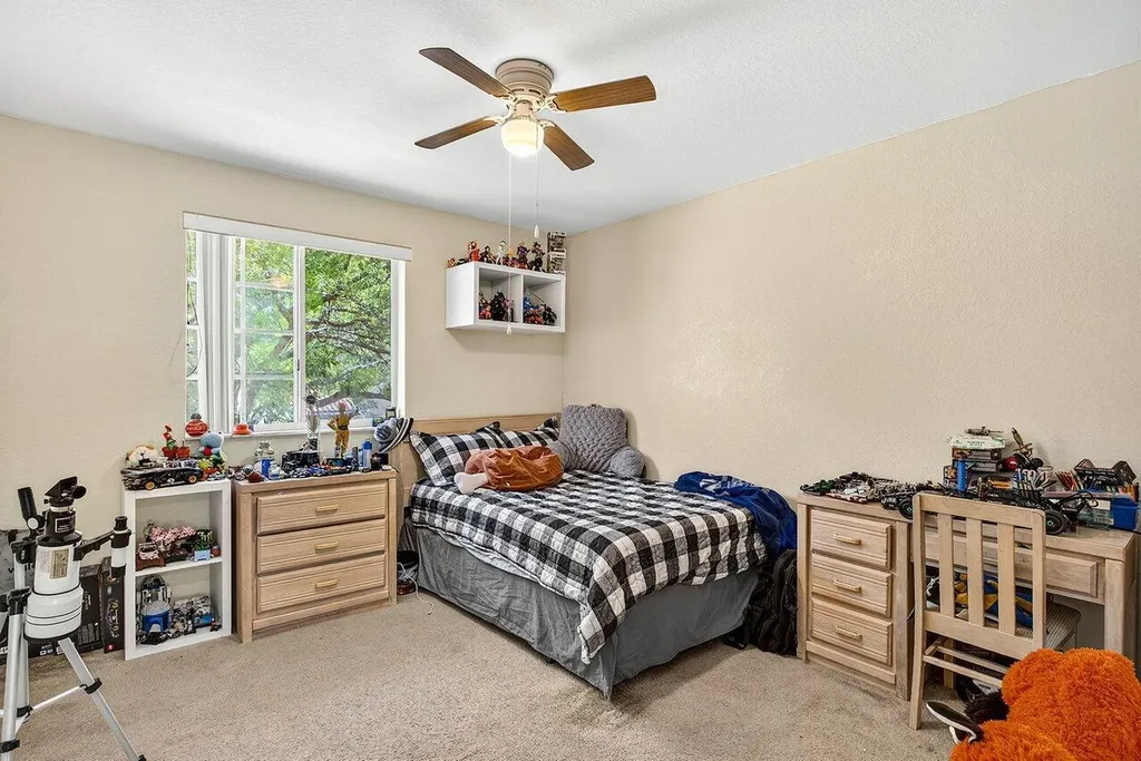 9090 NW 40th Place Sunrise FL 33351