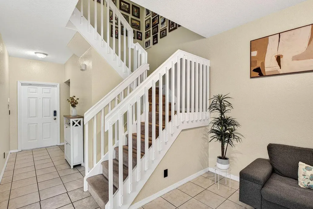 9090 NW 40th Place Sunrise FL 33351