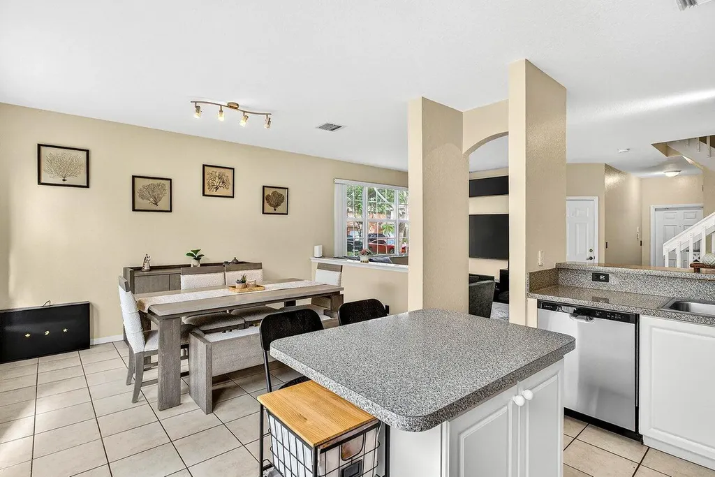 9090 NW 40th Place Sunrise FL 33351