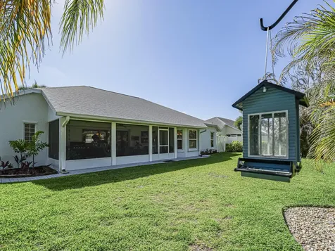 735 23rd Avenue Vero Beach FL 32962