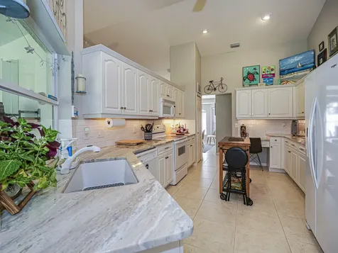 735 23rd Avenue Vero Beach FL 32962