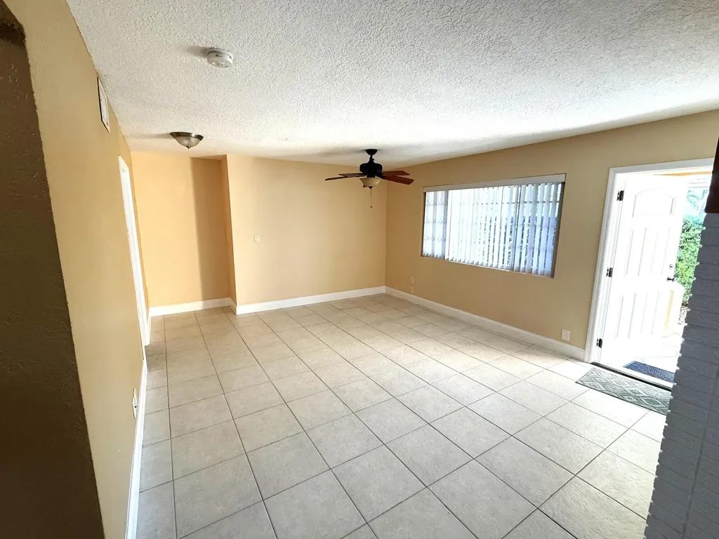 551 SE 15th Street Pompano Beach FL 33062