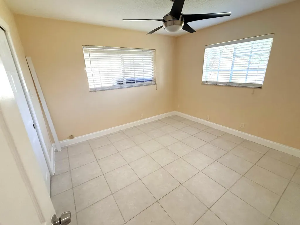 551 SE 15th Street Pompano Beach FL 33062