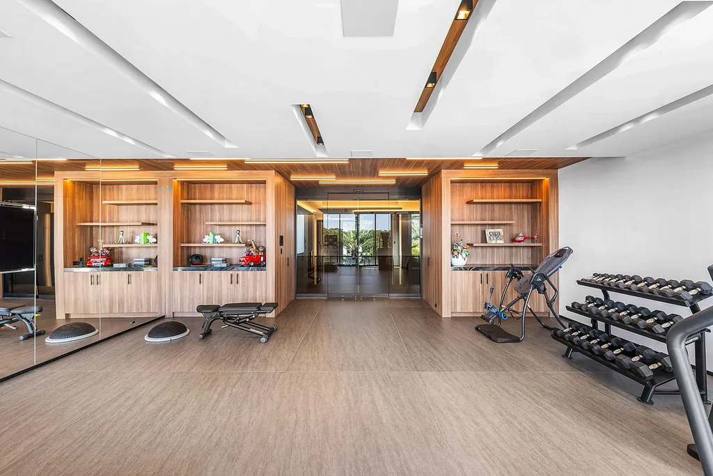 2934 NE 8th Avenue Boca Raton FL 33431