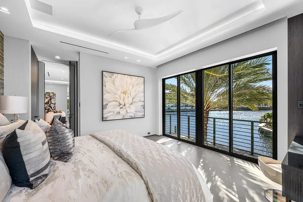 2934 NE 8th Avenue Boca Raton FL 33431