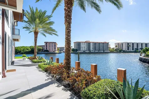 2934 NE 8th Avenue Boca Raton FL 33431