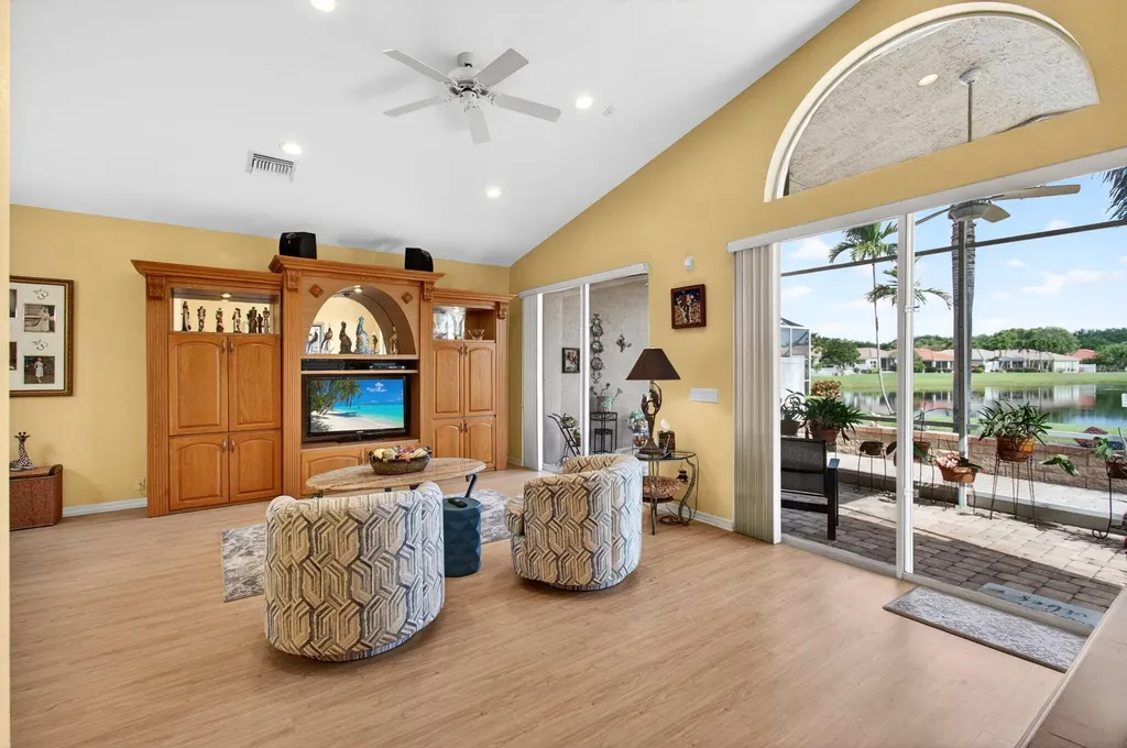 12697 Via Ravenna Boynton Beach FL 33436