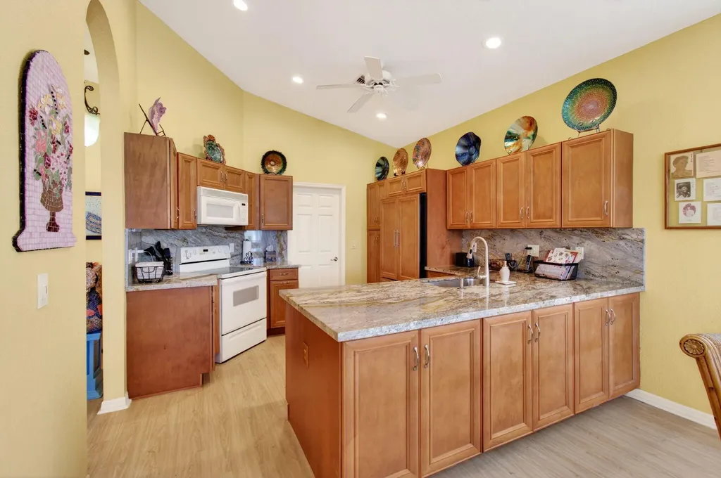 12697 Via Ravenna Boynton Beach FL 33436