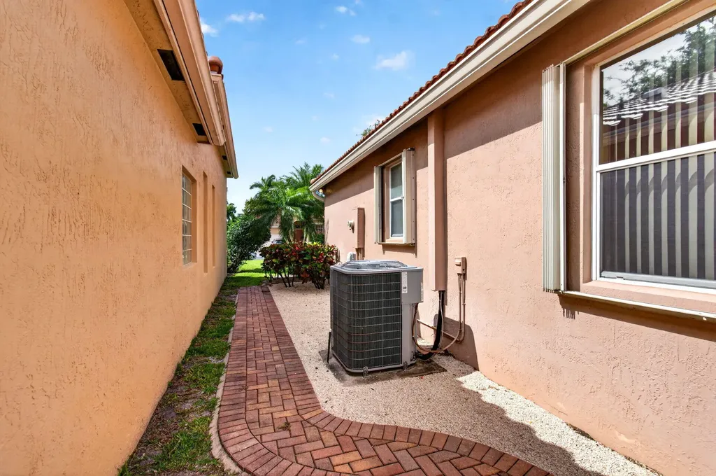 12697 Via Ravenna Boynton Beach FL 33436