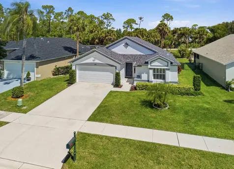 15187 Oak Chase Court Wellington FL 33414