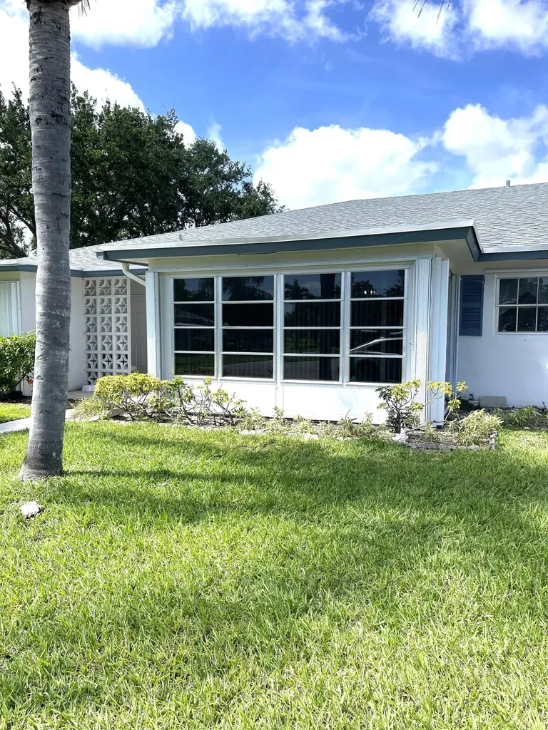1137 South Drive Delray Beach FL 33445